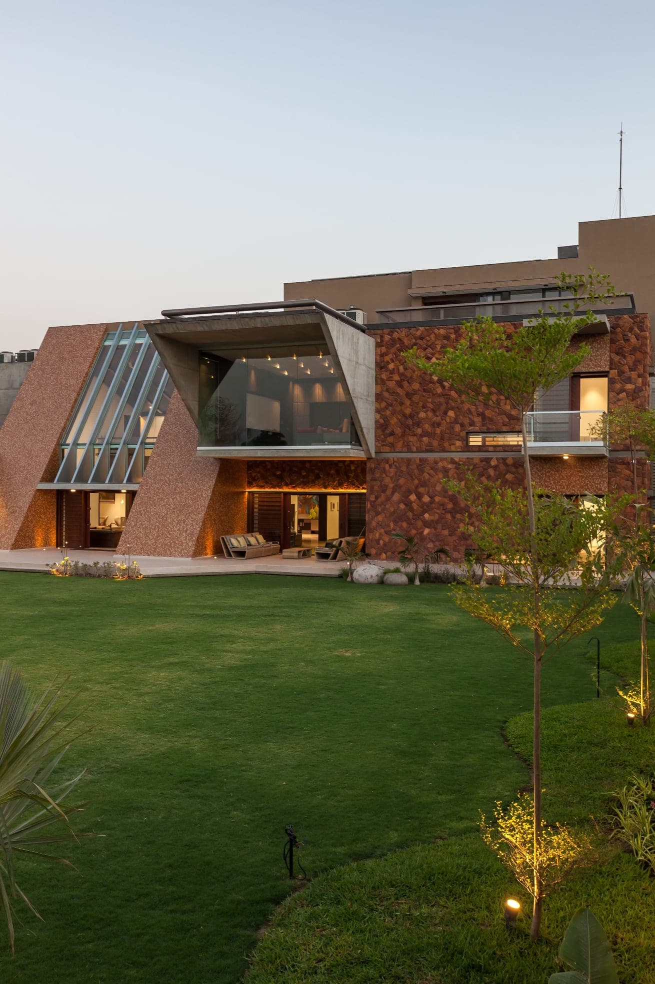 Kameshwar Jyot — exterior dusk 03